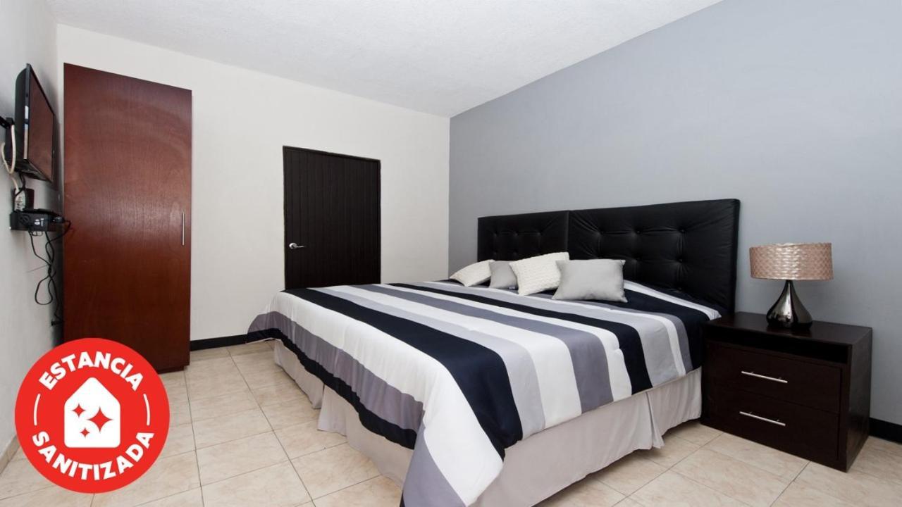 Econosuites Monterrey Zewnętrze zdjęcie