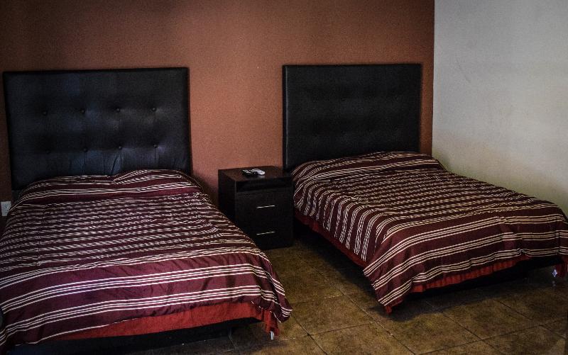 Econosuites Monterrey Zewnętrze zdjęcie