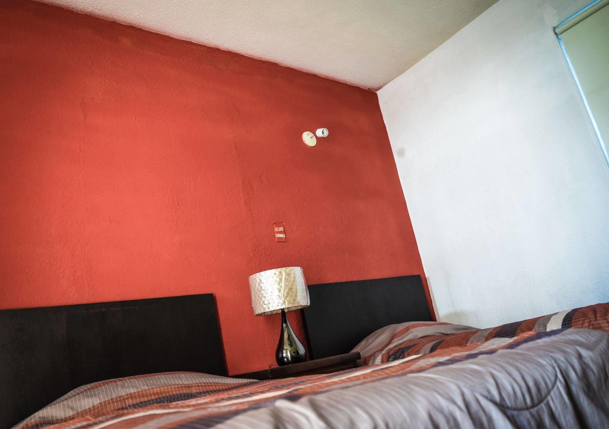 Econosuites Monterrey Zewnętrze zdjęcie